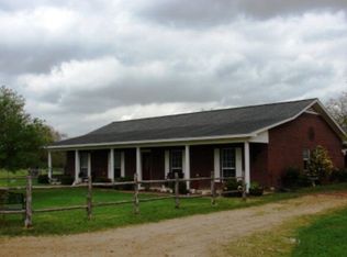 154 County Road 439, Yoakum, TX 77995