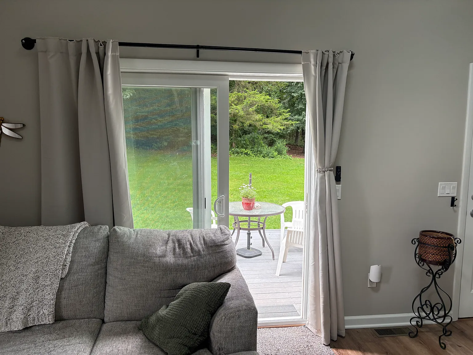 2 bed, 900 sqft, $2,000 — Photo 4