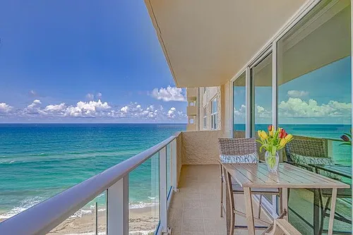 5440 N Ocean Dr Photo 1