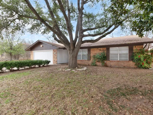 1009 N Vandeveer, Burnet, TX 78611