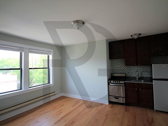 3rd image of 4546 N Damen Ave #4546214