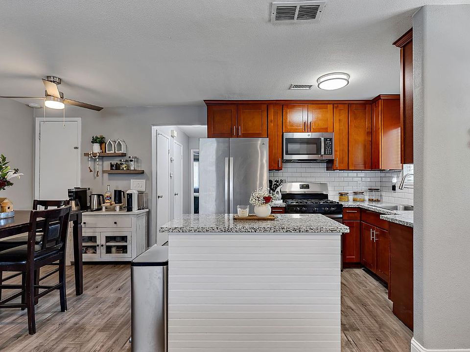 1st image of 8943 El Mirador Dr APT 4