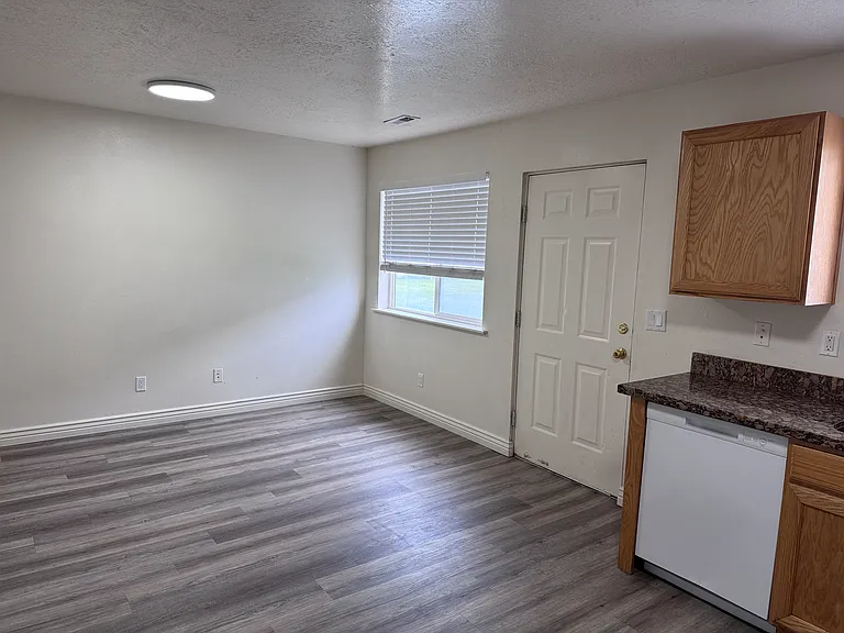 2505 W 450 N #2 — Photo 11