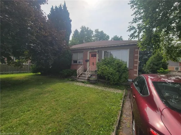 2366 Mountainside Dr, Burlington, ON L7P 1C3