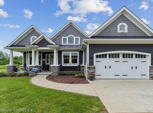 11048 Torrey Rd, Fenton, MI 48430