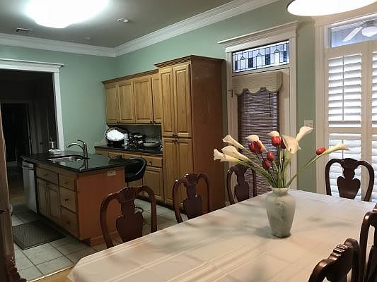 4th image of 300 Kings Cove Cir