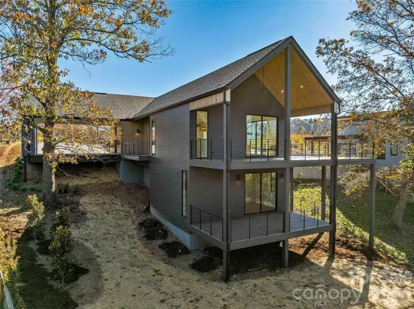 511 Wilma Dykeman Trl, Asheville, NC 28804