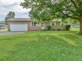 110 Masters St, Erwin, TN 37650