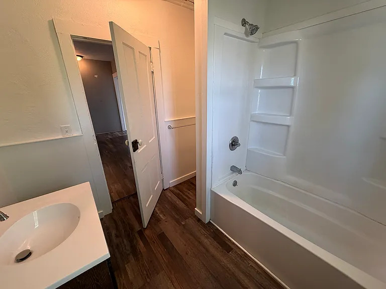 601 Washington St #2 — Photo 10