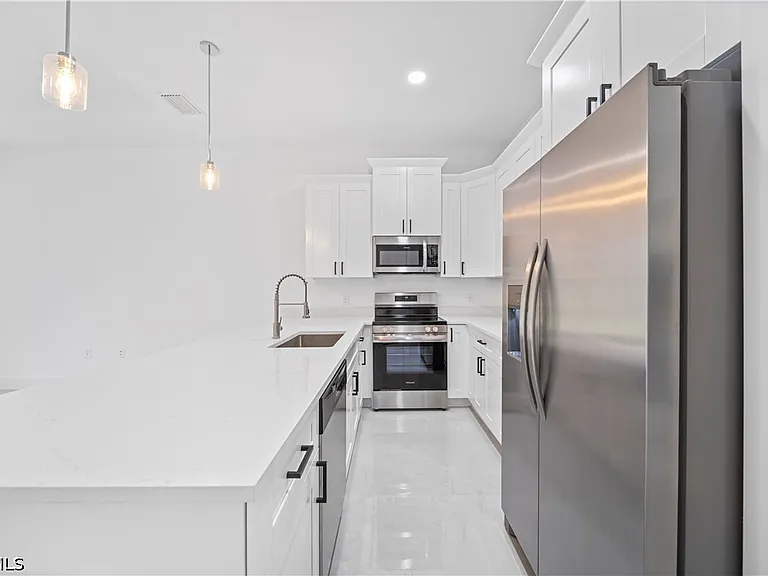 2218 Fairway Dr — Photo 18