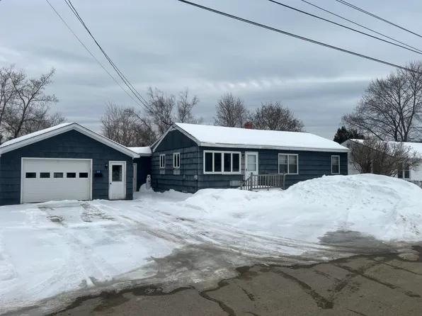 44 Winter Street, Millinocket, ME 04462