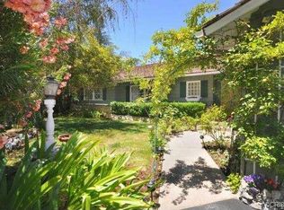 15514 Woodcrest Dr, Sherman Oaks, CA 91403