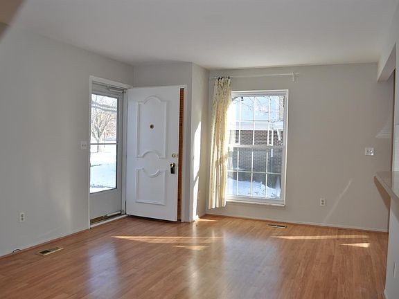 3rd image of 2651 Fenwick Ct