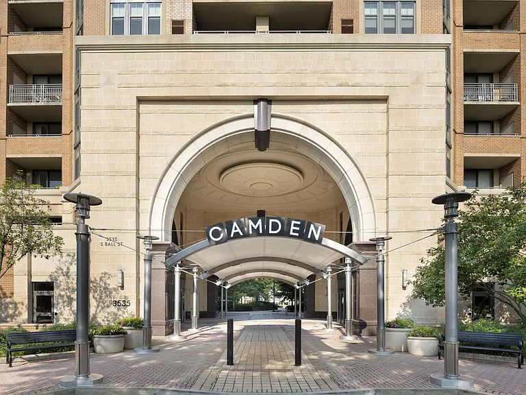 Camden Potomac Yard — Photo 44