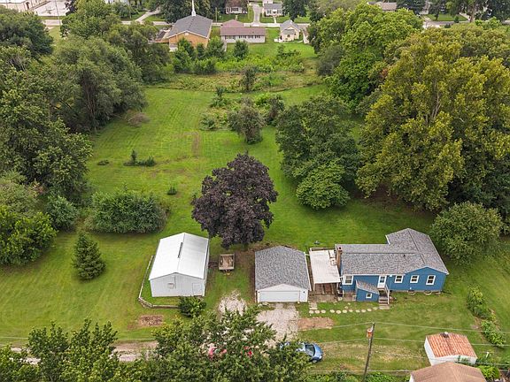 2nd image of 943 28th Ave