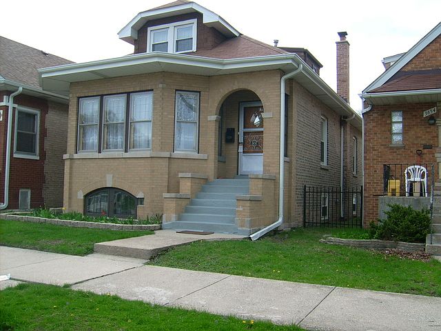 1st image of 3652 N New England Ave