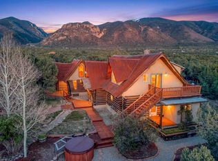 178 Quintana Rd, Questa, NM 87556