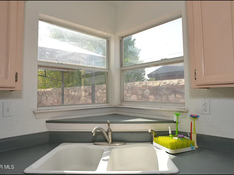 7528 Luz De Lumbre Ave — Photo 14