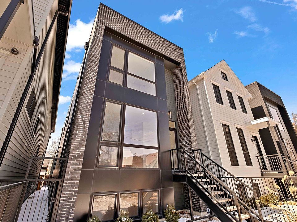 1st image of 2034 N Wolcott Ave