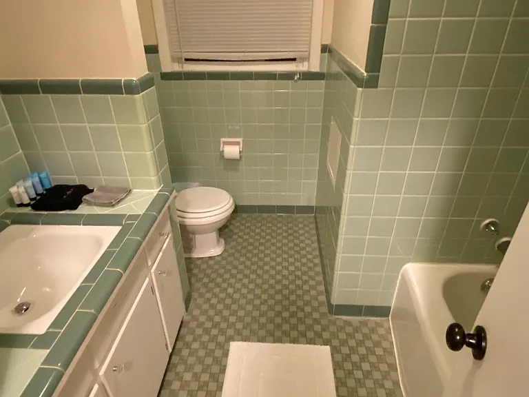 1801 University Ave — Photo 36