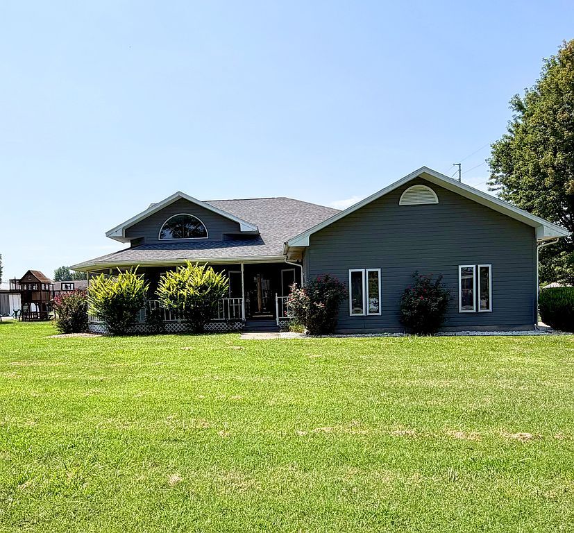 409 W Leighton St - Property Image