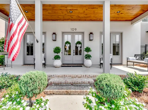 109 Water St, Madison, MS 39110