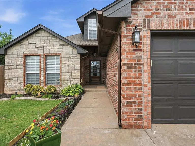 4713 Doe Run Dr — Photo 9