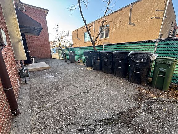 4th image of 268 Birmingham St #4