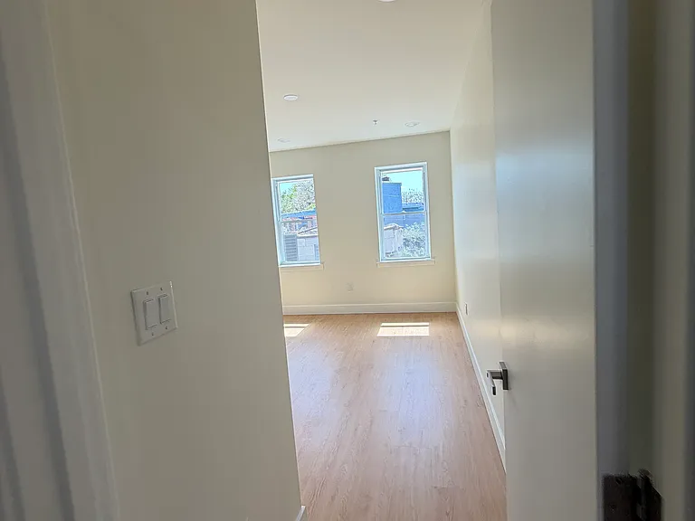 4212 Lancaster Ave #201 — Photo 10