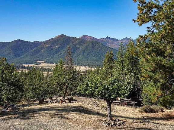 3rd image of 10206 Quartz Valley Rd