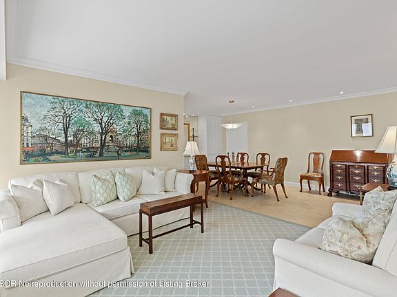 3rd image of 455 Australian Ave