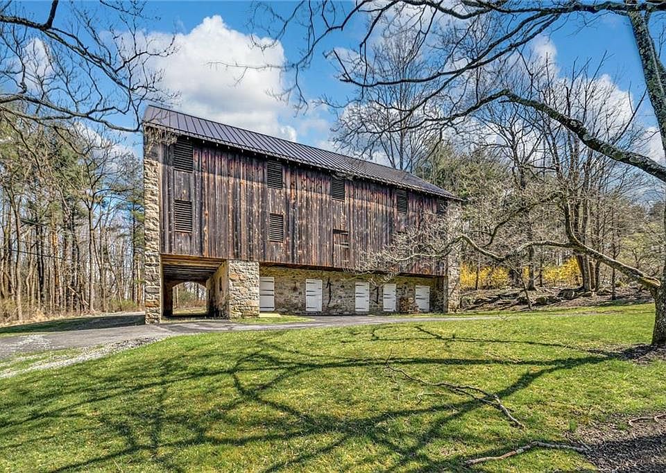 2807 Wassergass Rd, Hellertown, PA 18055 Zillow