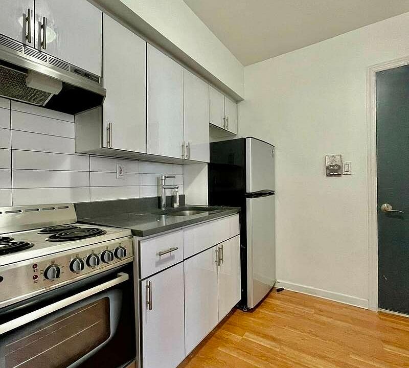 1st image of 1926 Pacific St #1SS