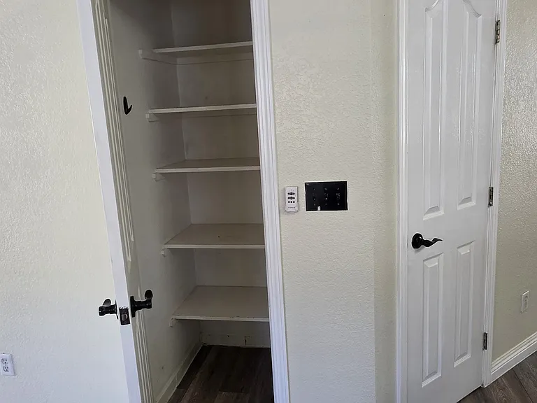 1387 Nicole Ave — Photo 13