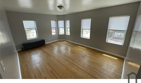 2 bed, 1200 sqft, $1,900 — Photo 2