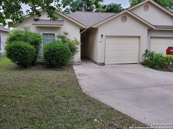 926 Misty Acres Dr, New Braunfels, TX 78130