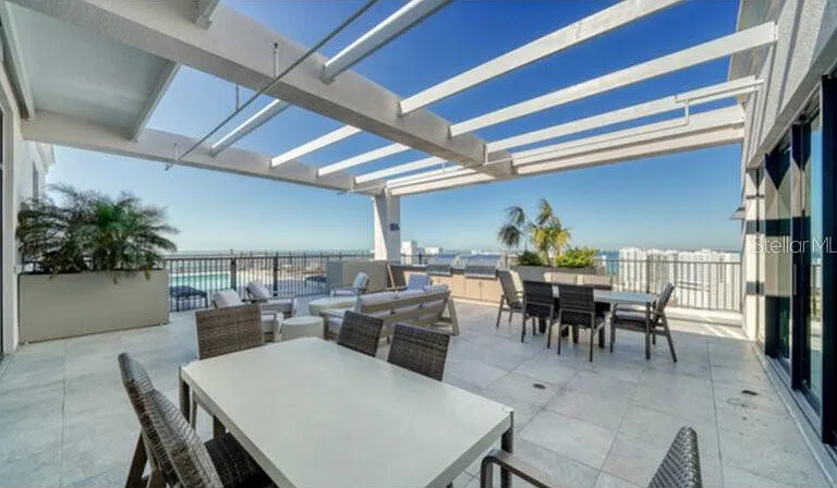 33 S Palm Ave #904 — Photo 25