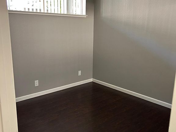 4th image of 2401 Carlmont Dr APT 14