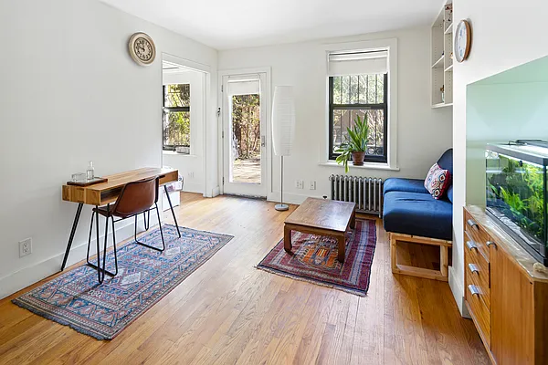 Sold by Realty Collective | media 2