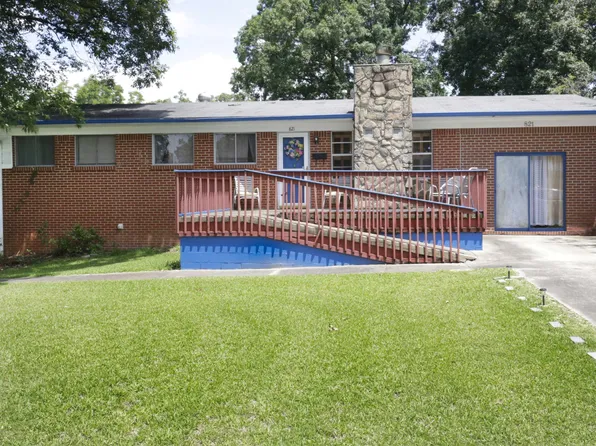 821 W 54th St, Anniston, AL 36206