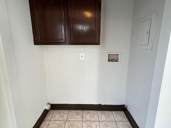 Washer/Dryer Hook up