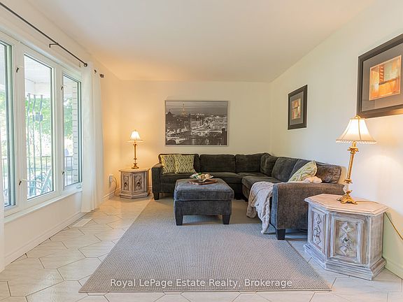 5th image of 632 Bannister Dr