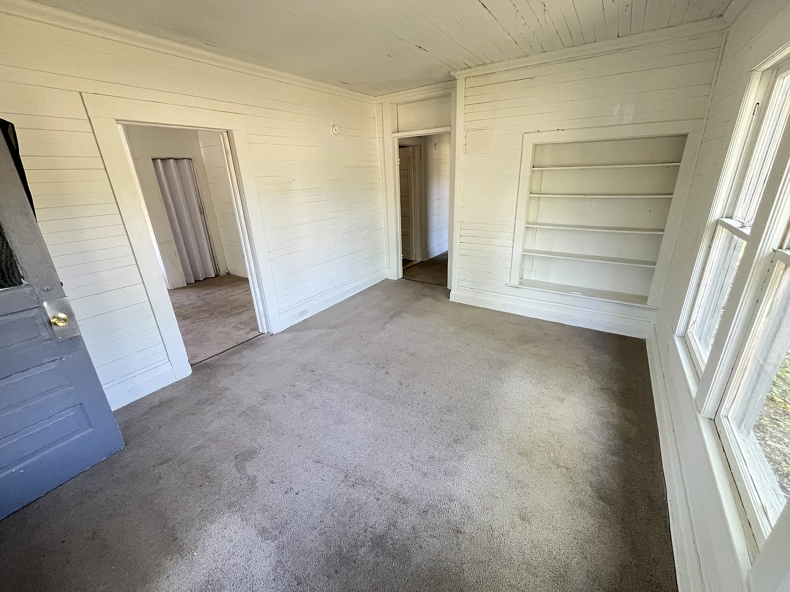 213 E. Columbia Ave. - 213 — Photo 1