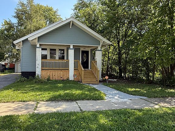 2nd image of 14811 Perry Ave