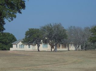2000 Reeh Rd, Fredericksburg, TX 78624
