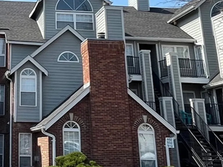Heritage Apartments — Photo 3