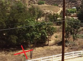 2 Johnson Ave, Val Verde, CA 91384