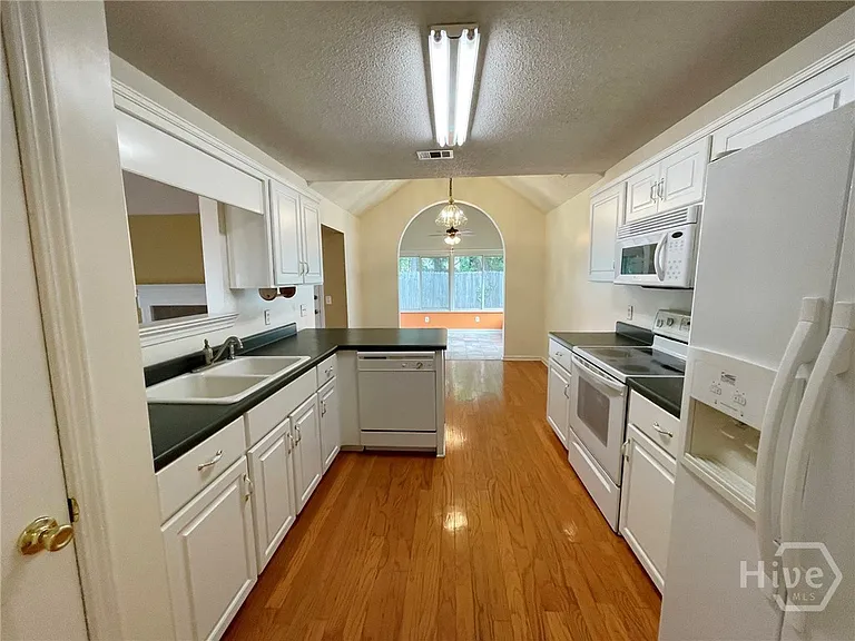 102 Cormorant Way — Photo 7