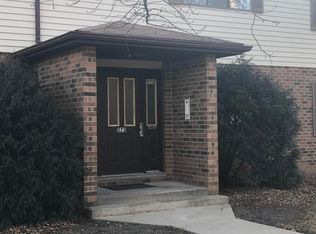 587 Anita Ave APT 2N, Antioch, IL 60002