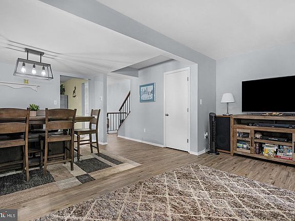 2nd image of 9238 Bellbeck Rd